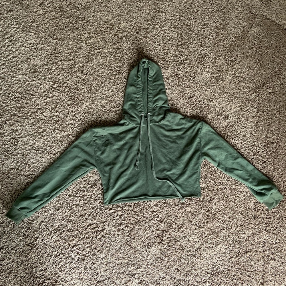 Women’s - Cropped Cut Hoodie